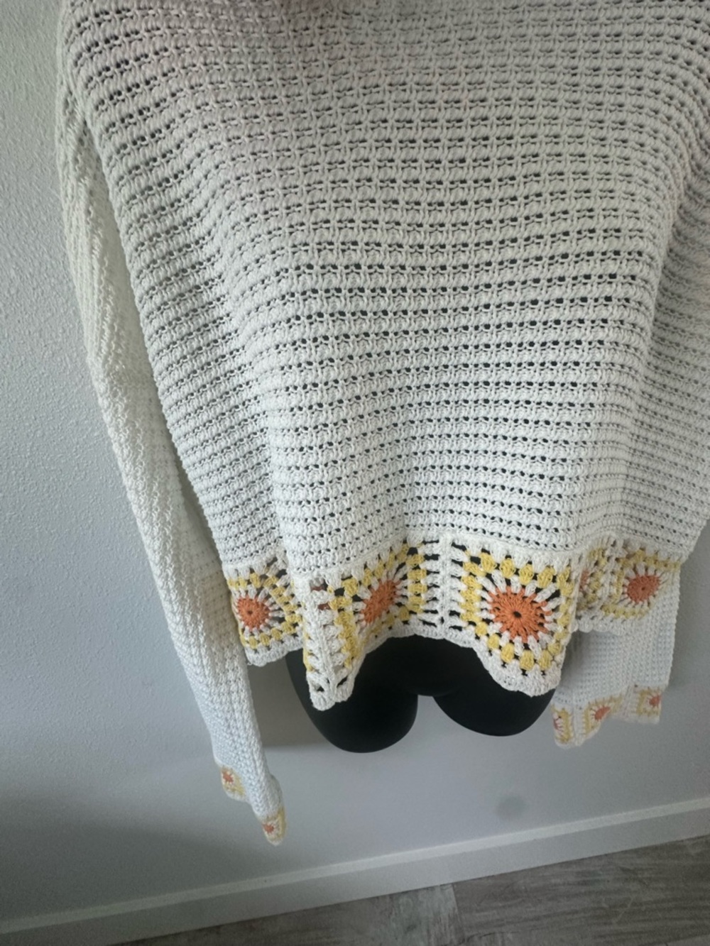 Sincerely Jules White Crochet Top - Picture 4 of 9